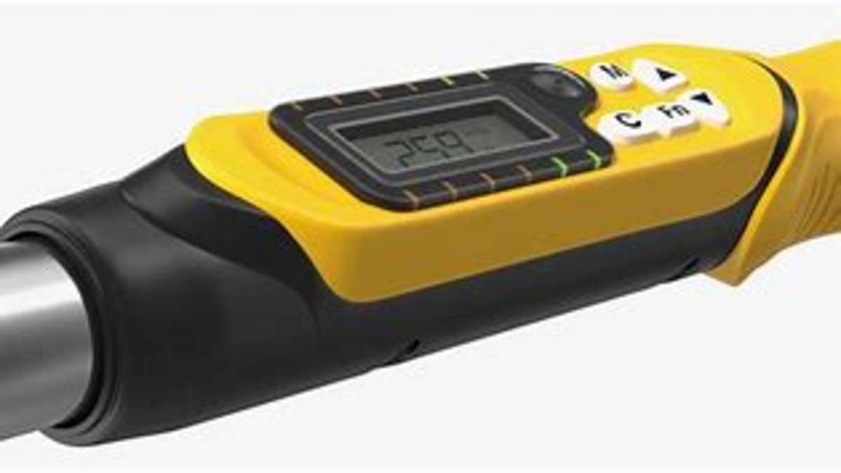 Digital torque wrench